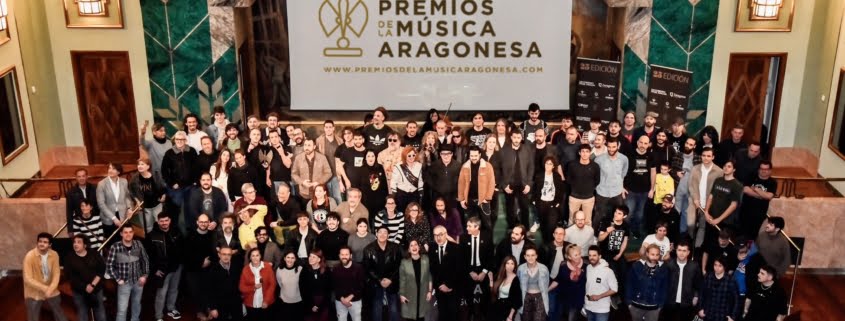 Imagen de familia, Insignias Premios de la Música Aragonesa. Foto, Ángel Burbano