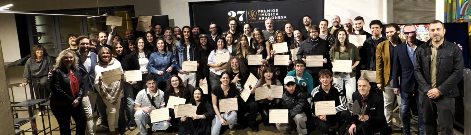 Foto de Familia, de las nominaciones de los 27 Premios de la Música Aragonesa, foto Luis Lorente para Aragón Musical